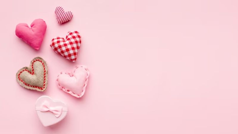 Giấy dán tường trái tim: Tổng hợp các mẫu giấy dán tường nổi bật và lãng mạn