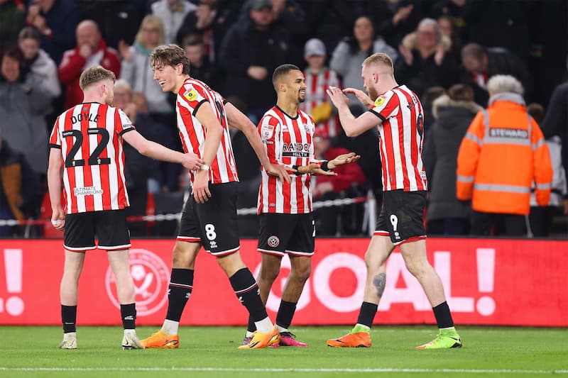 Sheffield United: Tiểu sử và thành tích câu lạc bộ "The Blades"