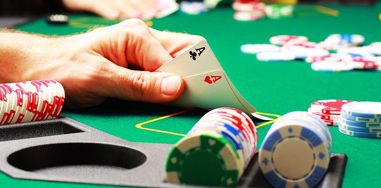 Poker là gì? 5 mẹo chơi giúp bạn thành thạo Poker