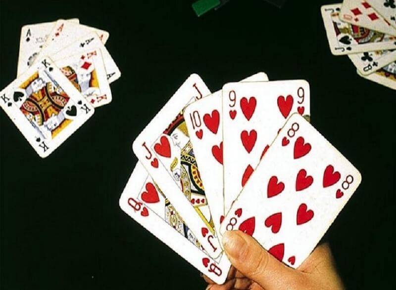 Straight trong Poker là gì? Khám phá thứ tự các lá bài trong Sảnh Poker