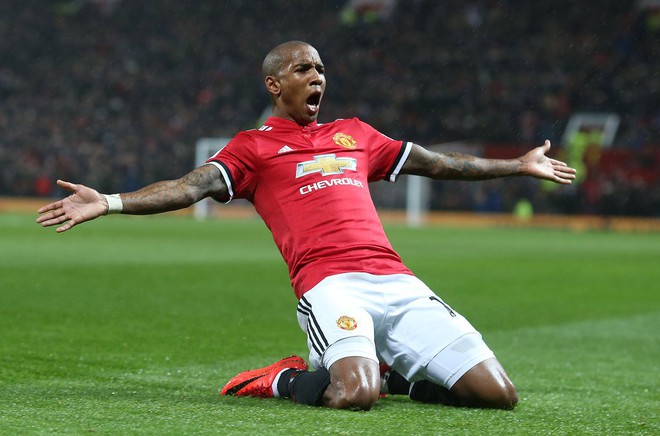 Ashley Young: Từ số 0 đến anh hùng