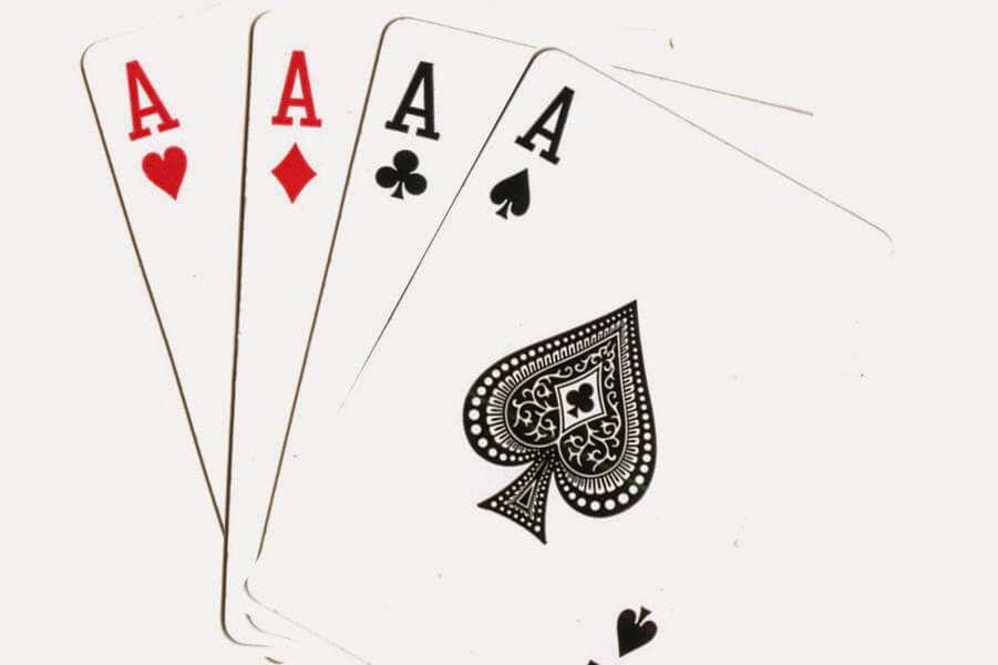 Trò chơi đánh bài Tiến lên miền nam tử quy có cần vòng chơi không?