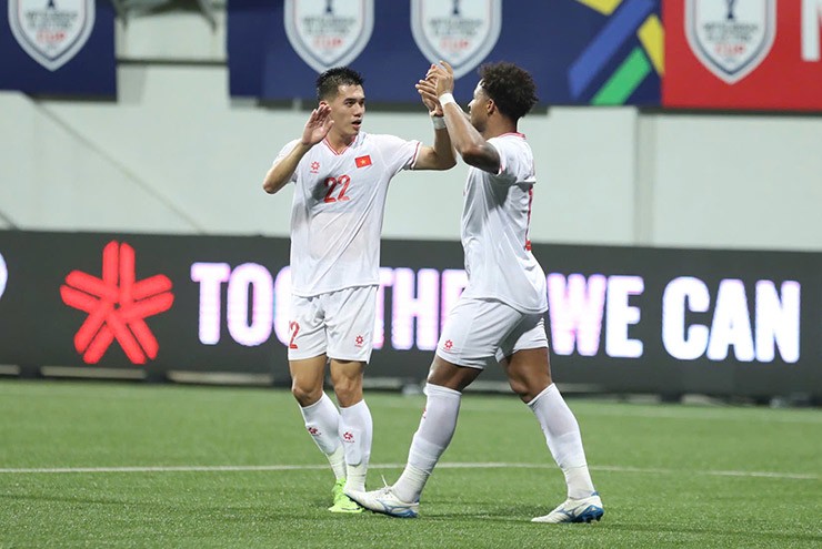 Đội tuyển Việt Nam một tay nắm vé vào chung kết AFF Cup, ba vấn đề của HLV Kim